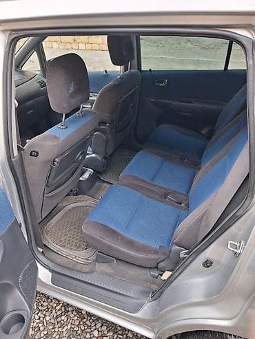 Mazda PREMACY: 2004 г., 1.8 л, Механика, Бензин, Минивэн — 6