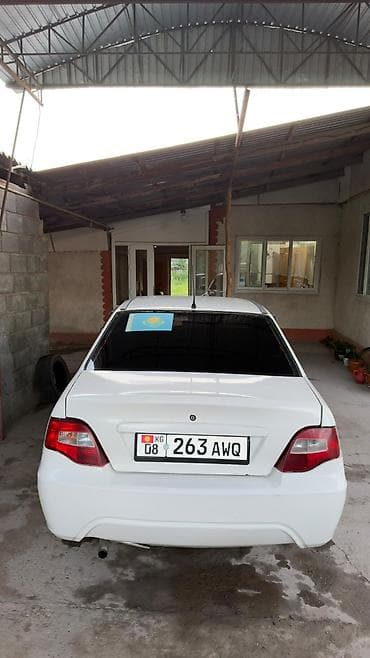 Daewoo Nexia: 2011 г., 1.5 л, Механика, Бензин, Седан