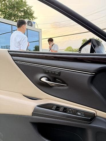 lexus es машина: Lexus ES: 2019 г., 2.5 л, Автомат, Гибрид, Седан — 9