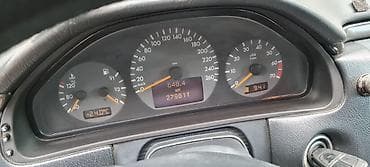 honda e: Mercedes-Benz E-Class: 1999 г., 4.3 л, Автомат, Бензин, Седан — 8