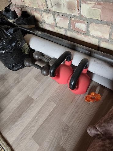 продаю нарды: Две гирі по 10 кг. - Формат: класичні «kettlebell» з широкою ручкою - — 2