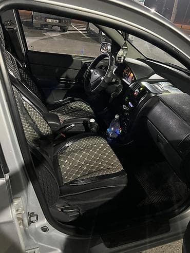 gl x164: Hyundai Getz: 2005 г., 1.4 л, Механика, Бензин, Хэтчбэк — 5