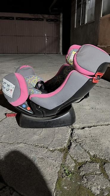 балдар машинасы: Автокресло, түсү - Кызгылт, Колдонулган — 2