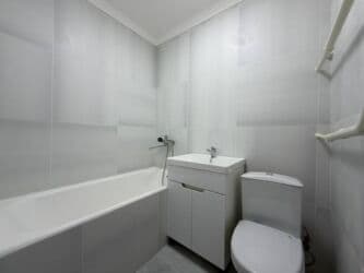 срочно продам 1 комнатную квартиру рядом просп жибек жолу бишкек: 1 комната, 32 м², 104 серия, 1 этаж, Косметический ремонт — 2