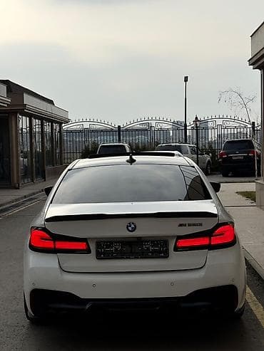 спойлео: BMW 5 series: 2018 г., 4.4 л, Автомат, Бензин, Седан — 6