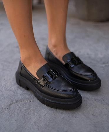 Женские лоферы черные - Материал верха: фактурная экокожа с мягким