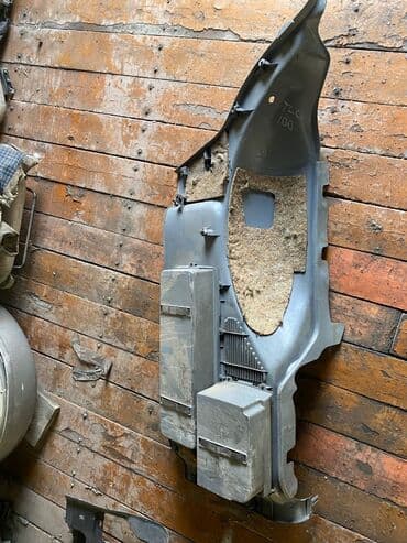 купить бу тент на фуру: Toyota Land cruiser 100 Пластик Багажника, Тойтна Лэнд Крузер 100 — 2