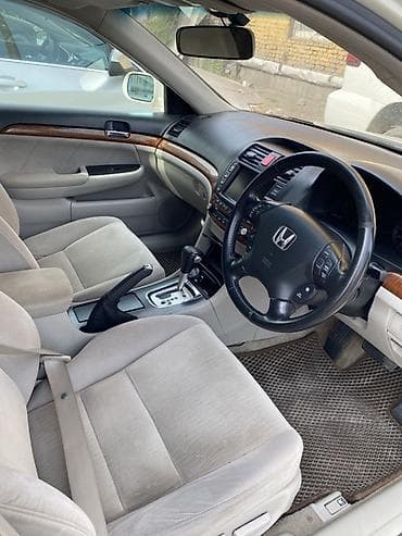 camry 2010: Honda Inspire: 2006 г., Седан — 9