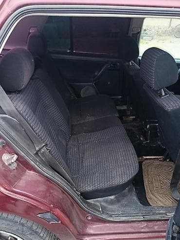 xc 90: Volkswagen Vento: 1995 г., Седан — 8
