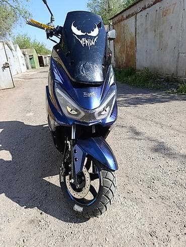 Макси-скутер 175 куб. см, Бензин, Б/у