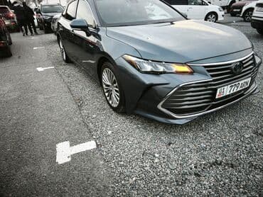 corolla runx: Toyota Camry: 2018 г., 2.5 л, Вариатор, Гибрид, Седан — 1