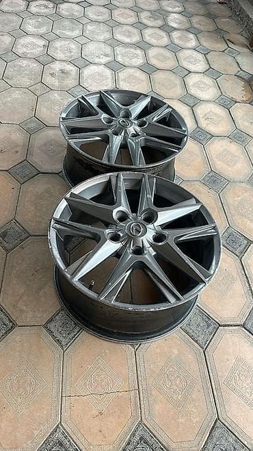 Литые Диски R 18 Lexus, Пара, отверстий - 5