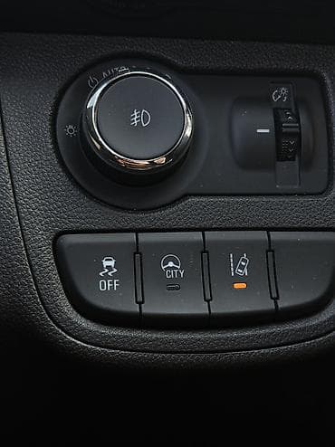m 57: Chevrolet Spark: 2017 г., 1 л, Вариатор, Бензин, Хэтчбэк — 6