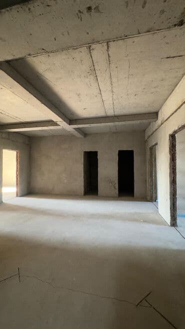 квартира в районе ошского рынка: 4 бөлмө, 168 кв. м, Элитка, 5 кабат, ПСО (өзү оңдоп түзөтүп бүтүү үчүн) — 14