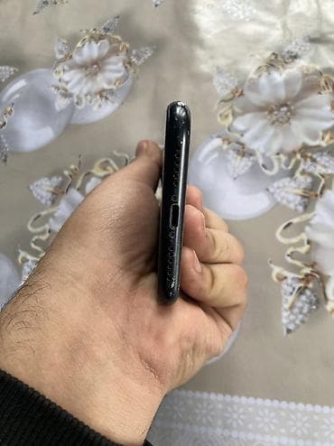 холоденик бу: IPhone Xr, Б/у, 64 ГБ, Черный, Чехол, 78 % — 7