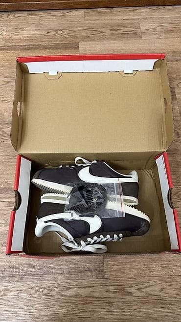 мужские кроссовки б у: Кроссовки, 36.5, Nike, Б/у, цвет - Коричневый, Платная доставка — 2