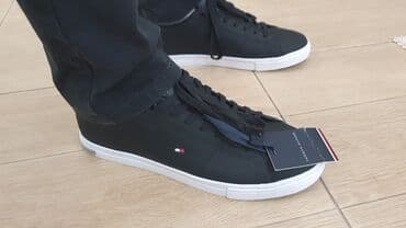 бир: Эркектердин кроссовкасы, 42, Tommy Hilfiger, Жаңы, түсү - Кара, Акылуу жеткирүү — 2