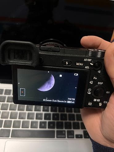 сони ош: Продаю Sony A6500 + Sony 18-135 OSS + 2 аккумулятора + SD 256GB + — 2