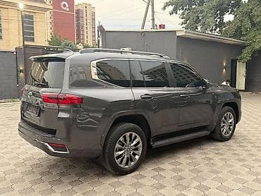 140000: Toyota Land Cruiser: 2025 г., 3.5 л, Автомат, Бензин, Внедорожник — 4