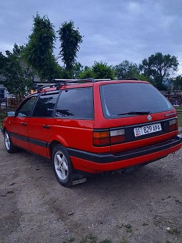 Volkswagen Passat Variant: 1992 г., 1.8 л, Механика, Бензин, Универсал — 8