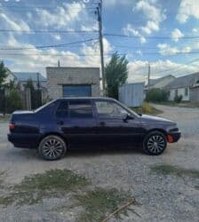 Volkswagen: Volkswagen Vento: 1996 г., 1.8 л, Механика, Бензин, Седан — 1