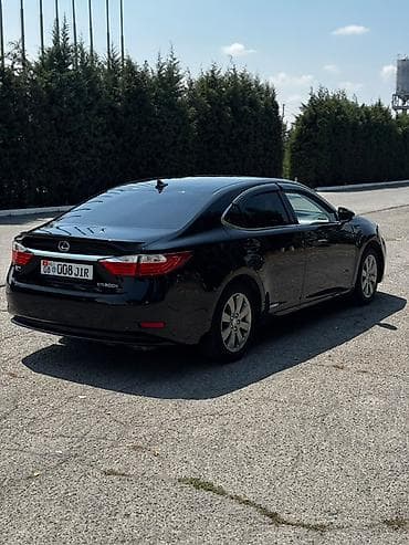 лексус 570 2024: Lexus ES: 2014 г., Гибрид, Седан — 3