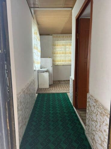 сдаю дом хозяин: Уй квартирага берилет. Бир кызга. Уй було, же эркектерге берилбейт — 1