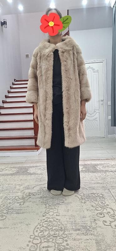 Норковая шуба, цвет бежевый/капучино, длина до колена