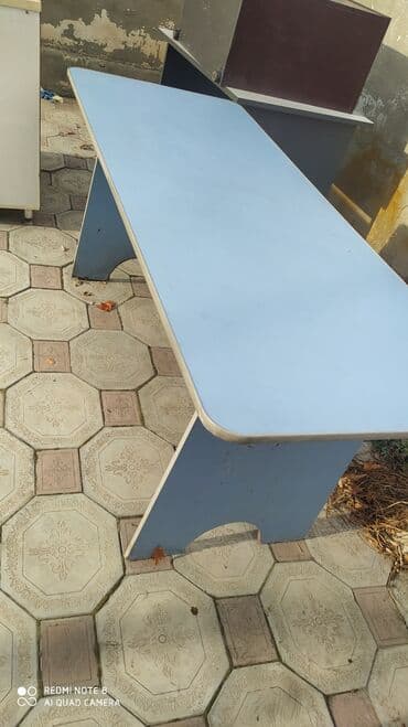 стол кухиный: Кухонный стол из ЛДСП - Цвет: небесно‑голубой с кромкой ПВХ по — 2