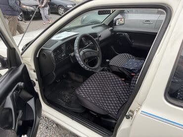 купить опель вектра б: Volkswagen Golf Variant: 1994 г., 1.4 л, Механика, Бензин, Универсал — 6