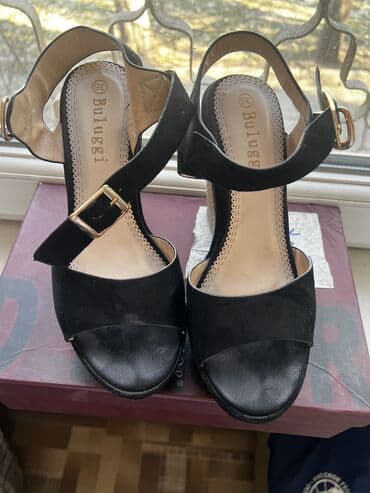 фирменная обувь из италии: Б/у - Угги короткие из замши, карамельный цвет, на толстой резиновой — 8