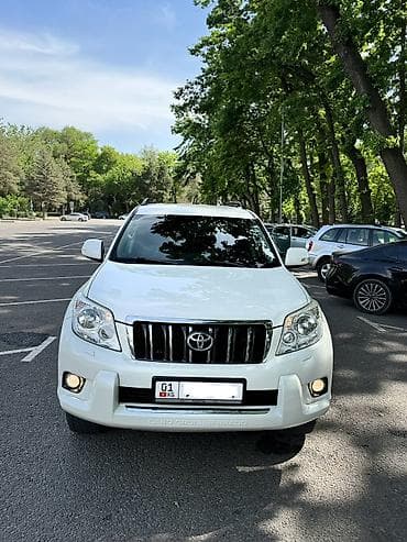 Toyota Land Cruiser Prado: 2011 г., 2.7 л, Автомат, Бензин, Внедорожник