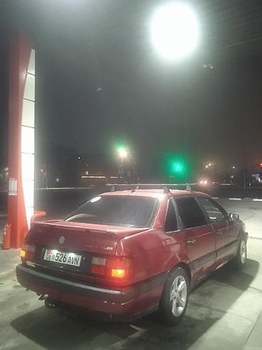 step spada: Volkswagen Passat: 1989 г., Бензин, Седан — 4