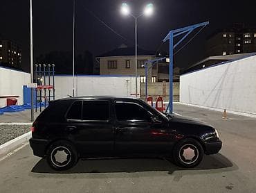Volkswagen Golf: 1994 г., 1.8 л, Механика, Бензин, Хэтчбэк — 5