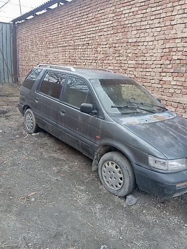 renault duster: Mitsubishi Space Wagon: 1993 г., 2 л, Бензин, Минивэн — 3