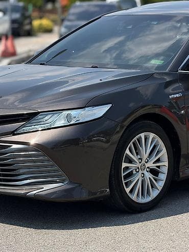 e2 byd: Toyota Camry: 2020 г., 2.5 л, Автомат, Гибрид — 7