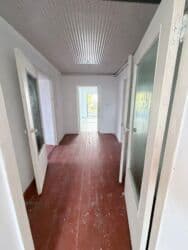 Үйдү ижарага алам: 80 кв. м, 4 бөлмө, Жертөлө, ороо, Забор, тосулган — 2