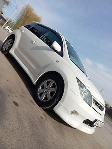 Toyota Ist: 2004 г., 1.5 л, Автомат, Бензин, Хэтчбэк