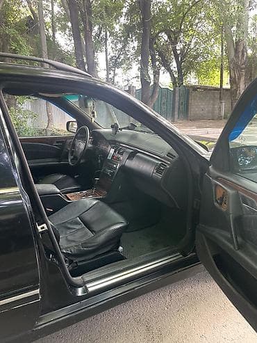 Продажа авто: Mercedes-Benz E-Class: 1999 г., 3.2 л, Автомат, Газ, Универсал — 5