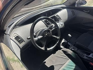 Унаа сатуу: Nissan Primera: 2002 г., 1.8 л, Кол менен иштөөчү, Газ, Седан — 5