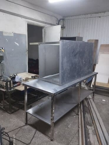 Посуда и кухонный инвентарь: Столы нержавейка 150х60 толщина листа 0.9 мм столешница полка ножки — 25