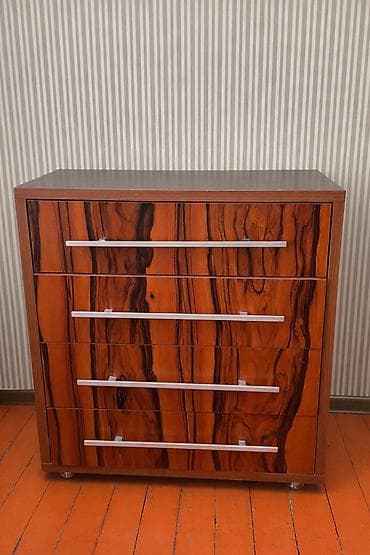 Комод, письменный стол и тумба под ТВ (набор мебели для