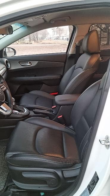 kia ev3: Kia K3: 2019 г., 1.6 л, Автомат, Бензин, Седан — 10
