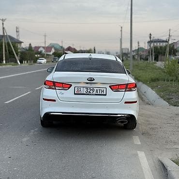 на лобовое: Kia K5: 2019 г., 2 л, Автомат, Газ, Седан — 6