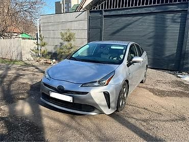 Toyota Prius: 2019 г., 1.8 л, Вариатор, Гибрид, Хэтчбэк