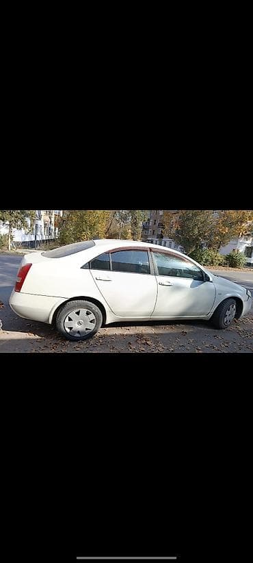 задний стоп примера: Nissan Primera: 2001 г., 2 л, Вариатор, Бензин, Хэтчбэк — 3