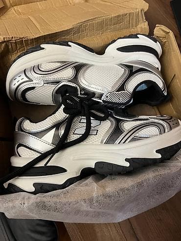 Мырзалардын бут кийими: Новая.Кроссовки в стиле dad-shoes, бело‑серебристые с черными — 10