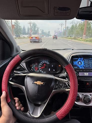 чехлы с рисунками: Chevrolet Spark: 2016 г., 1 л, Автомат, Бензин, Хэтчбэк — 9
