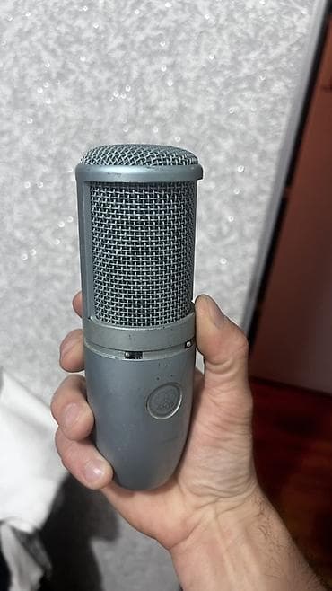 Срочно продаю Конденсаторный студийный микрофон AKG Perception (серия