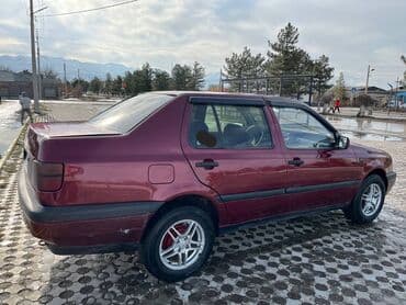 обвес гольф 2: Volkswagen Vento: 1993 г., Седан — 4